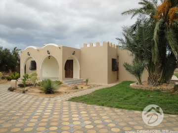 L 77 -                            Vente
                           Villa avec piscine Djerba